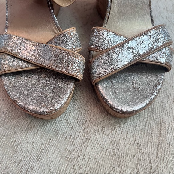 Stuart Weitzman Annex Penny cracked metallic ankle wedges - Picture 3 of 11